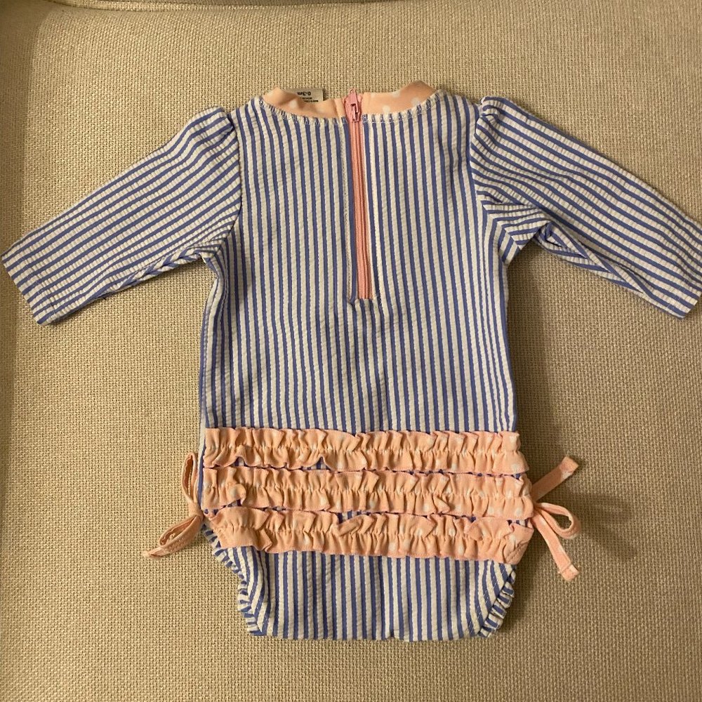 Ruffle Butts Rashguard 0-3 mo - Picture 2 of 3